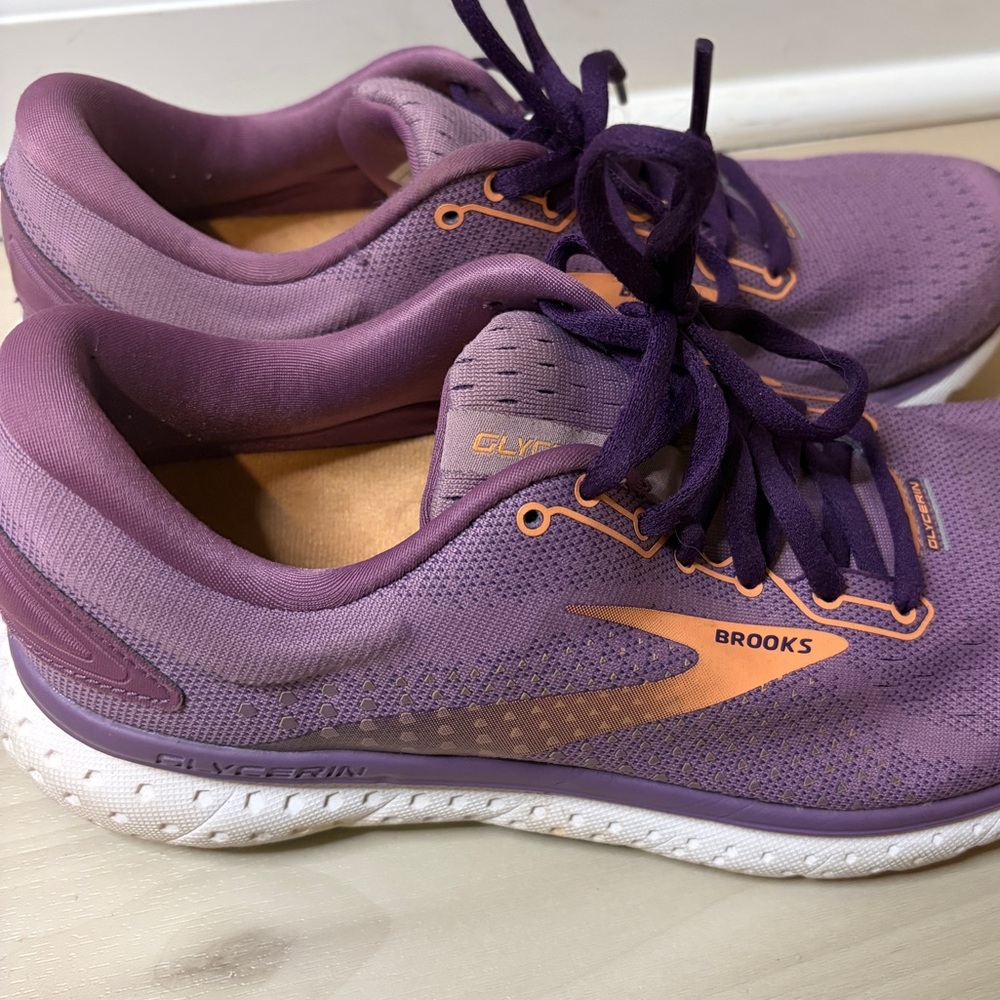 Brooks Women's Purple and Orange Athletic Shoes